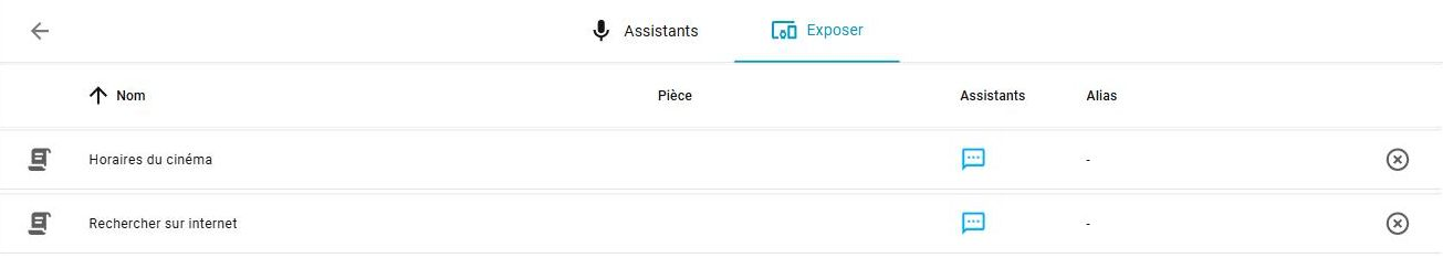 Home Assistant, Paramètres → Assistants vocaux → onglet Exposer : les deux scripts « Horaires du cinéma » et « Rechercher sur internet » dans la liste des entités exposées, chacun avec l’icône de l’assistant dans la colonne Assistants